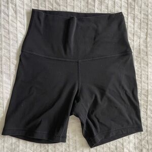 LULULEMON- Align High-Rise Shorts, black size 4